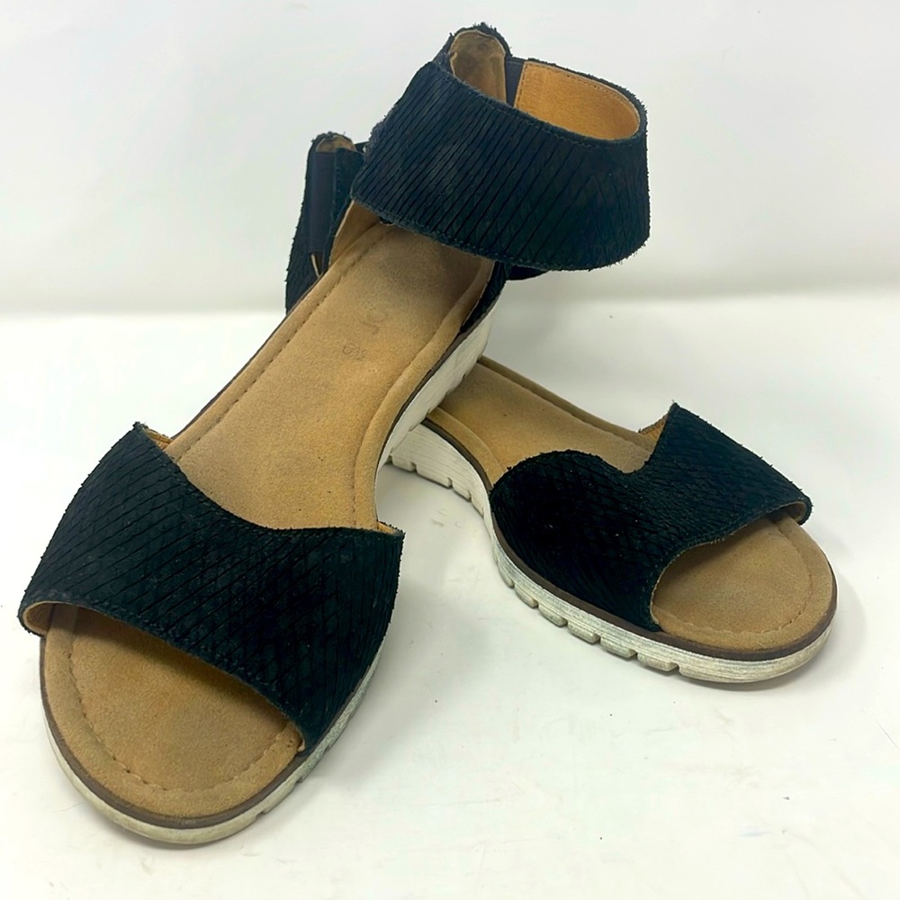 Gabor Black Suede Leather Sandals Size 7.5 Excellent Condition